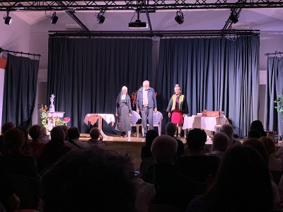 Soir&eacute;e Th&eacute;&acirc;tre &agrave; Flassans avec les Fileurs d'Orties