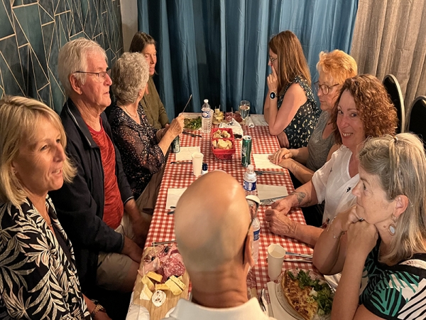 Soir&eacute;e th&eacute;&acirc;tre au Colbert : "Ch&eacute;rie, j'ai invit&eacute; mon Ex"