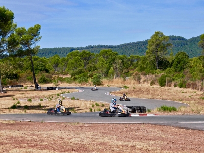 Matin&eacute;e karting sur le circuit du Luc