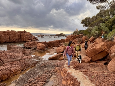 Randonn&eacute;e sur le sentier du littoral &agrave; St Rapha&euml;l