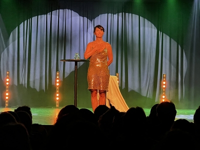 Nouveau spectacle d'Olivia Moore au Th&eacute;&acirc;tre Colbert