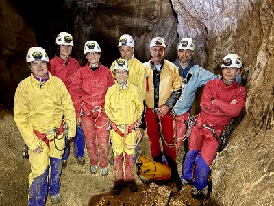 Randonn&eacute;e souterraine dans l'aven de Cresp